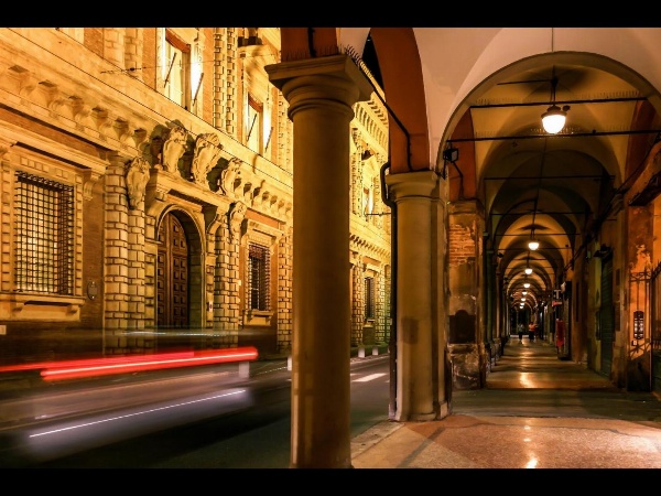 TL Palazzo Fantuzzi image 1