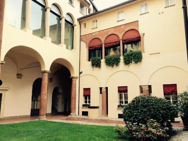 TL Palazzo Fantuzzi image 10